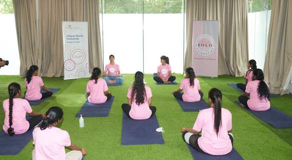 Jacqueline Fernandez's YOLO Foundation organizes a Yoga session for NGO kids