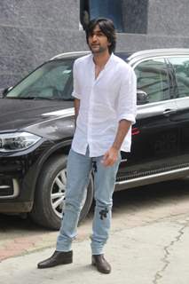 Meezaan Jaffery snapped at outside gym