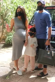 Geeta Basra and Harbhajan Singh snapped visiting the clinic for health check-up