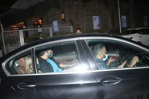 Arjun Kapoor and Malaika Arora at his B'day bash in Taj Colaba 