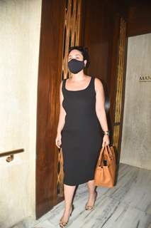 Kareena Kapoor snapped at Manish Malhotra's residence