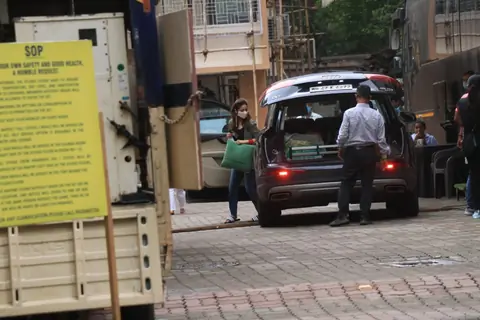 Yami Gautam snapped on shoot location