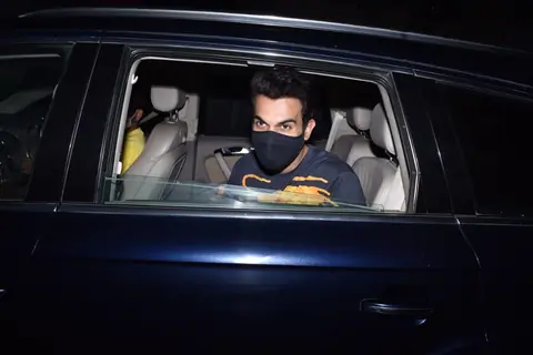 Rajkummar Rao snapped post shoot in Juhu
