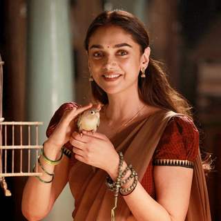 Aditi Rao Hydari in her debut Malayalam film - 'Sufiyum Sujatayum'