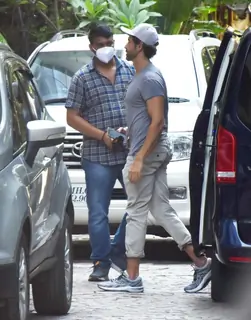 Hrithik Roshan snapped in Juhu