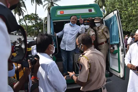 Dilip Kumar's last rites
