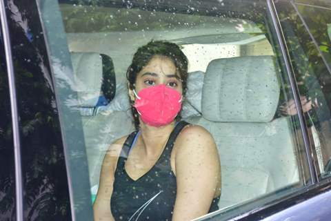 Janhvi Kapoor snapped at pilates 