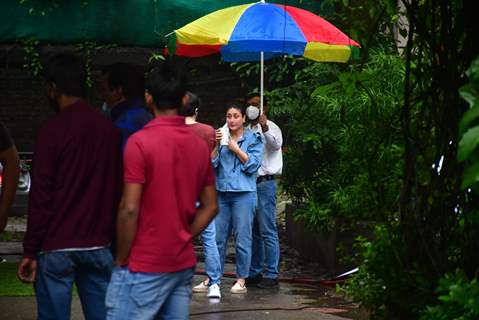 Kareena Kapoor Khan snapped at Mehboob studio