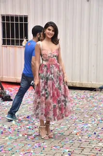 Jacqueline Fernandez unveils her look from Vikrant Rana on billboard in Mumbai