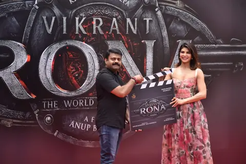Jacqueline Fernandez unveils her look from Vikrant Rana on billboard in Mumbai