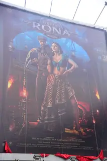 Jacqueline Fernandez unveils her look from Vikrant Rana on billboard in Mumbai