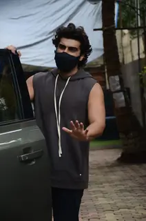 Arjun Kapoor snapped at a dance class in Andheri 