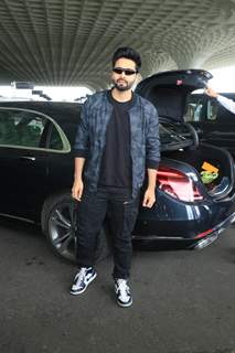 Jackky Bhagnani snapped at airport