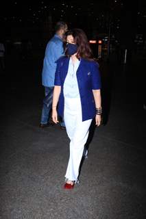 Twinkle Khanna snapped returning from Delhi