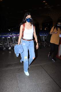 Sanjana Sanghi snapped at Mumbai airport