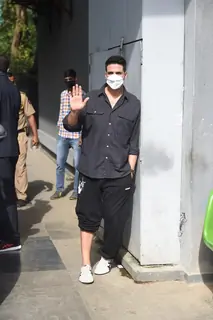 Akshay Kumar snapped at Pooja Entertainment office in Juhu