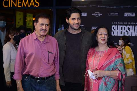 Sidharth Malhotra with his parents at the screening of Shershaah in Delhi