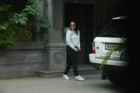 Just In: Kareena Kapoor and Saif Ali Khan snapped with their second son 'Jeh'