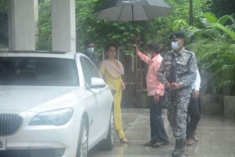 Kangana Ranaut snapped in Khar