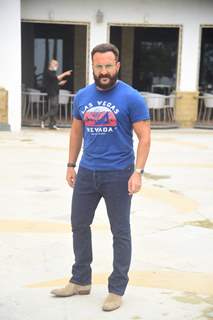 Saif Ali Khan snapped at the promotions of Bhoot Police!