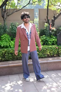 Kartik Aaryan spotted outside Taj Lands End in Bandra