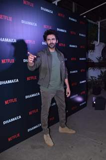 Bollywood celebrities spotted at Dhamaka Screening 