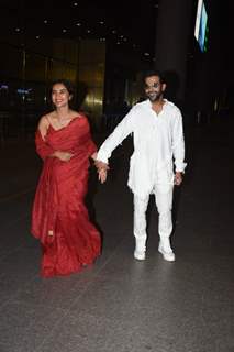 Newlyweds Rajkummar Rao and Patralekhaa spotted at the airport