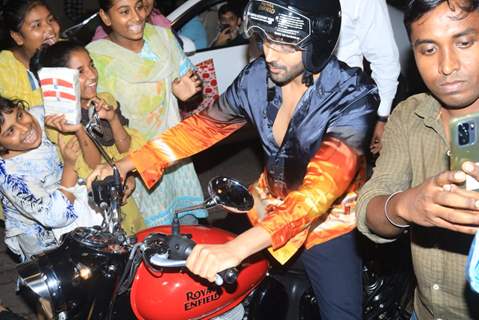 Kartik Aaryan at his 31st birthday bash 