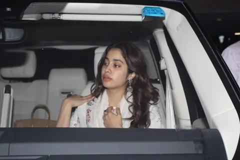 Celebrities spotted today