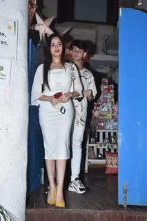 Jannat Zubair with brother Ayaan Zubair at Olive bar 