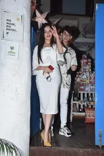 Jannat Zubair with brother Ayaan Zubair at Olive bar 