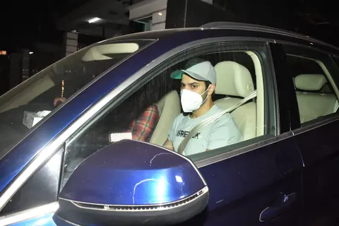 Bollywood celebrities spotted in the city 