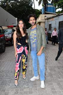 Kartik Aaryan and Kiara Advani spotted at the screening of their upcoming film Bhool Bhulaiyaa 2