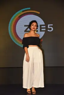 Sanjeeta Bhattacharya poses for trailer launch of The Broken News at Taj Santacruz