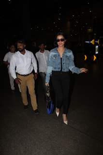 Shraddha Kapoor spotted at Mumbai airport 