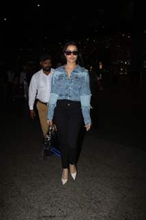 Shraddha Kapoor spotted at Mumbai airport 