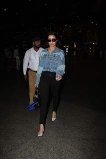 Shraddha Kapoor spotted at Mumbai airport 