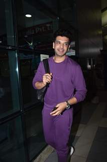 karan Kundrra spotted at airport 