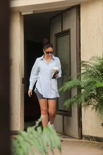 Kareena Kapoor snapped in the city 