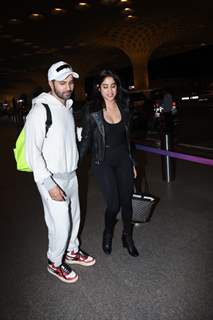 Varun Dhawan and Janhvi Kapoor spotted at Mumbai airport