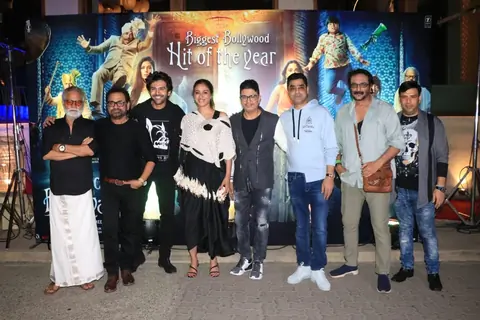 Kartik Aaryan, Tabu, Sanjay Mishra, Bhushan Kumar, Krishan Kumar, Anees Bazmee, Milind Gunaji poses at Bhool Bhulaiyaa 2 success party  