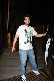 Karan Kundrra Spotted in Andheri 