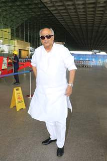 Boney Kapoor spotted at mumbai airport 