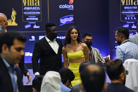 Ananya Pandey poses to paparazzi at IIFA awards press conference in Abu Dhabi