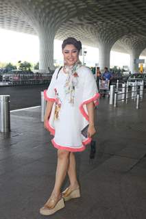 Payal Ghosh spotted at Mumbai airport