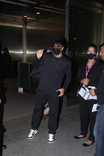 Ranbir Kapoor spotted at the Mumbai airport 