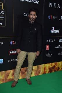 Vishal Kotian poses on the green carpet of IIFA awards 2022 