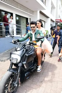 Karan Kundrra and Tejasswi Prakash spotted at on the set of Dance Deewane Juniors