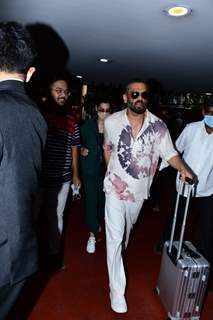 Suniel Shetty spotted at the mumbai airport 