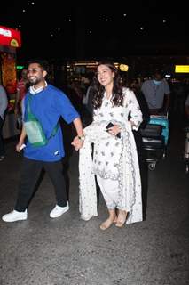 Gauahar Khan and Zaid Darbar spotted at the Mumbai airport 